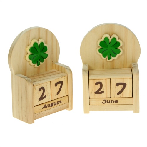 5209-CL: Clover Calendars (Pack Size 3) Price Breaks Available